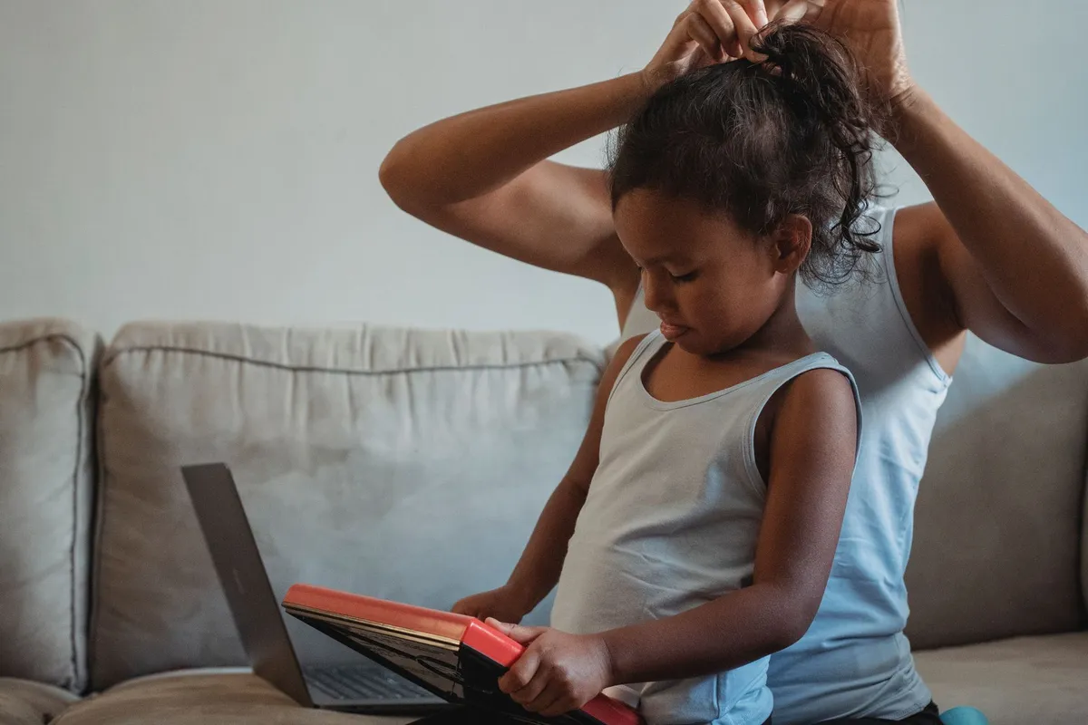 Accompagner son enfant face à l'IA : usages, limites et dangers
